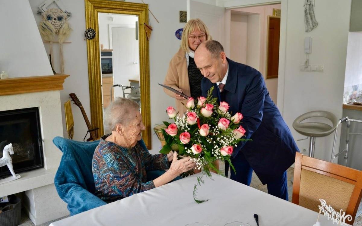 Setne urodziny Anny Czernickiej z Brzezinki – FOTO