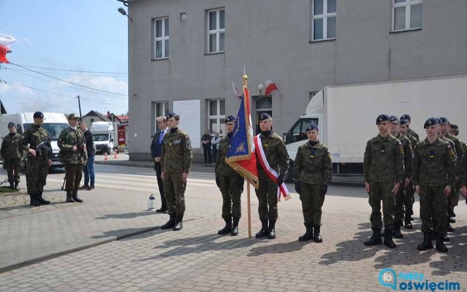 Uczniowie z Chemika strażnikami pamięci o Sosienkach – FOTO