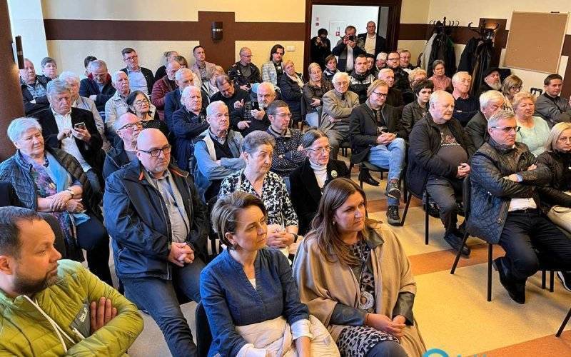 Posłowie Lewicy w Oświęcimiu – FILM, FOTO