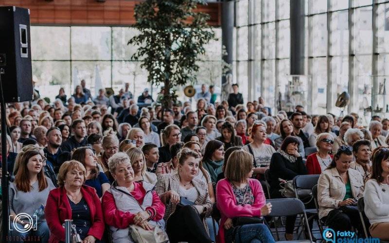 Tłumy na spotkaniu z Kossakowskim – FOTO
