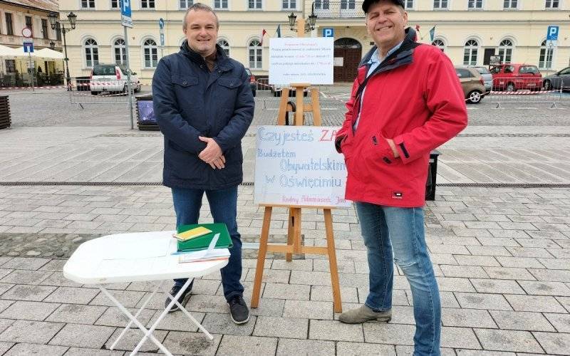 Podpisy za budżetem obywatelskim na Ekomajówce