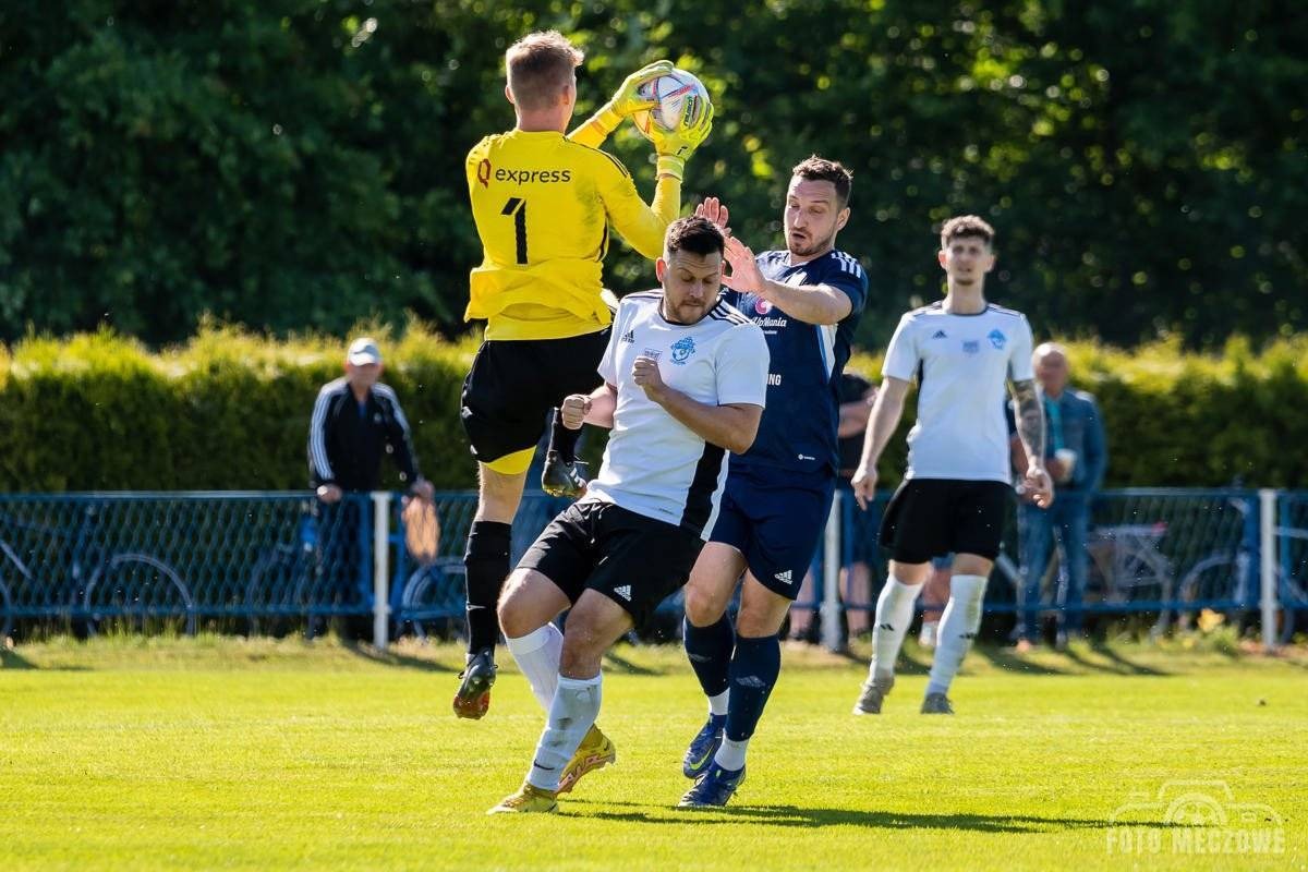 Autostrada z Nowej Wsi do czwartej ligi – FOTO
