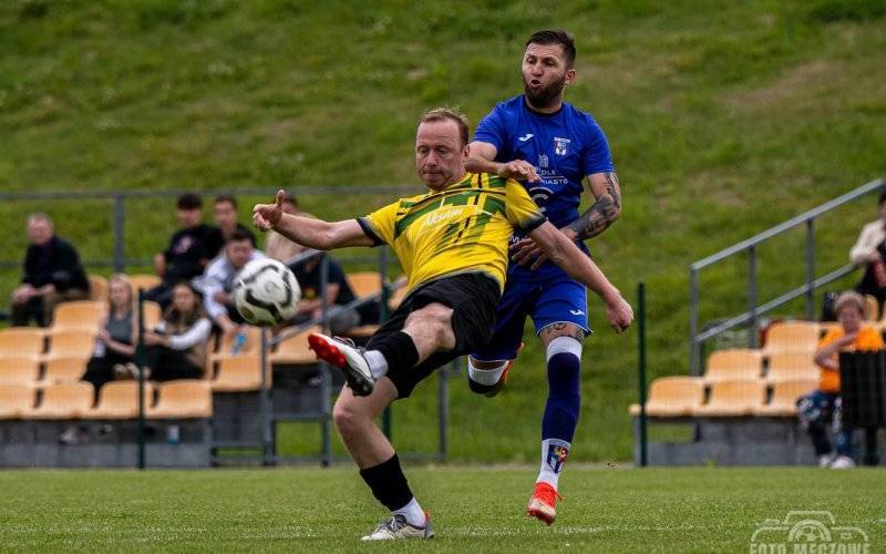Derby dla Brzeziny – FOTO