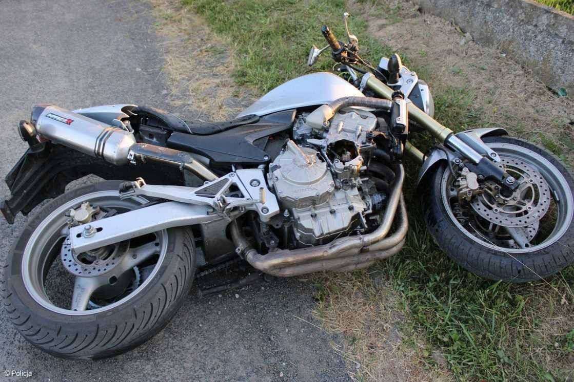 Wypadki z jednośladami. Motorowerzystka była nietrzeźwa – FOTO
