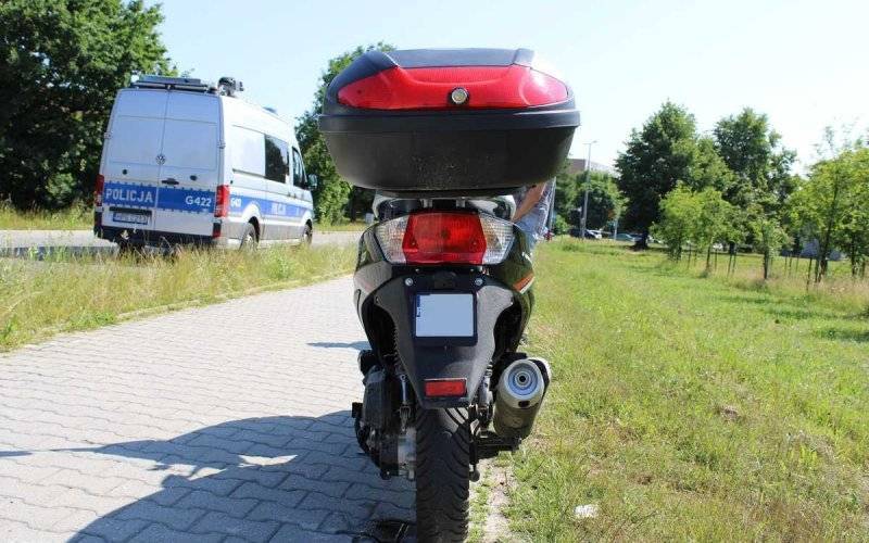 Z promilami wiozła dziecko na skuterze