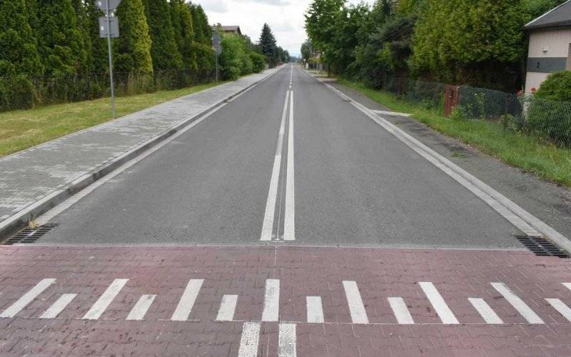 Przebudowa drogi powiatowej w Brzezince po finiszu – FOTO