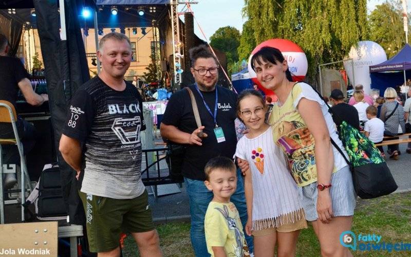 Rozrywkowy festiwal na Święcie Karpia – FILM, FOTO
