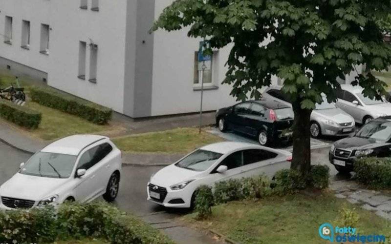 Jak skutecznie zablokować drogę? – FOTO