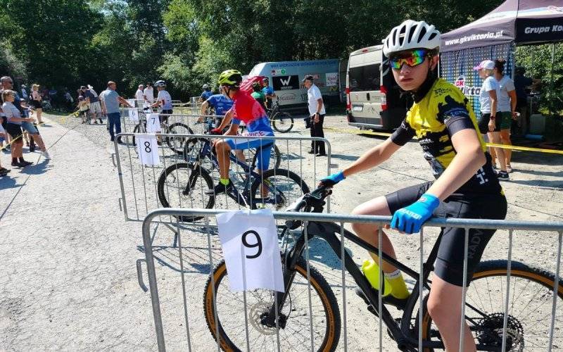 Sokoły z Kęt i Zatora na górskim szlaku – FOTO