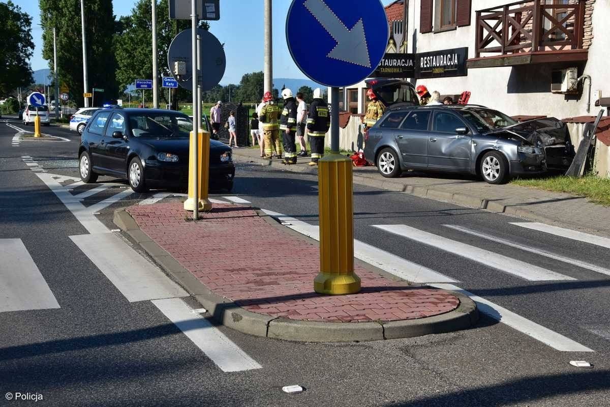 Dwa samochody zderzyły się na Tarniówce – FOTO