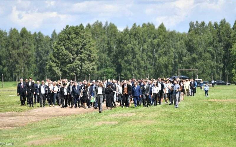 Ważne, aby pamiętać o Holokauście na Sinti i Romach – FOTO