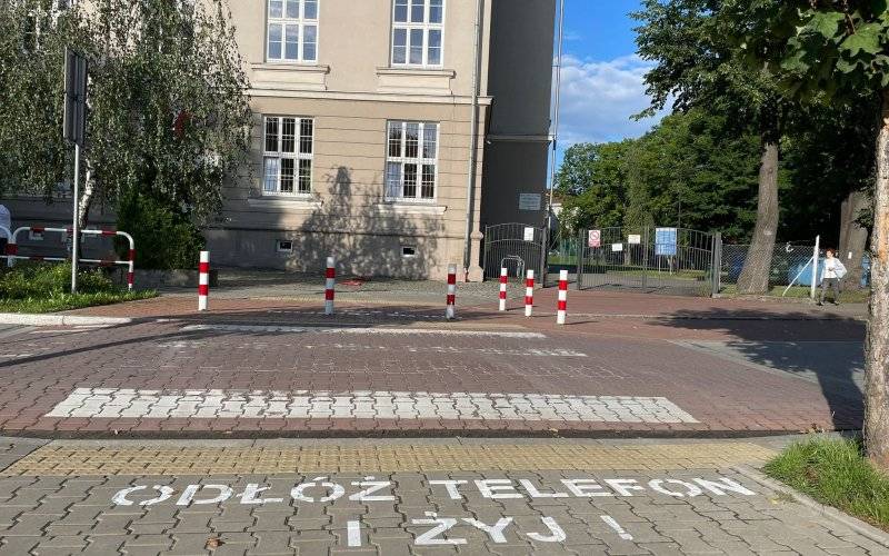 Odłóż telefon i żyj! – akcja profilaktyczna dla zombie