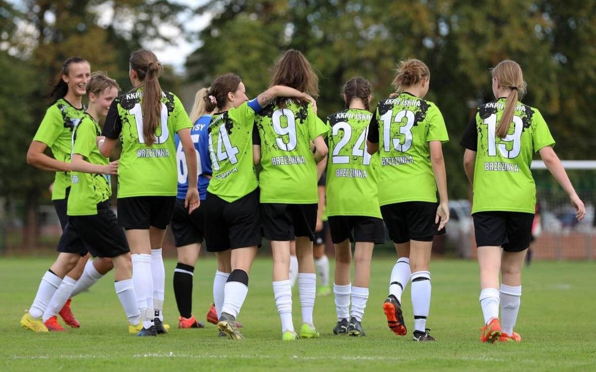 Liderki z Brzezinki ciągle niepokonane 