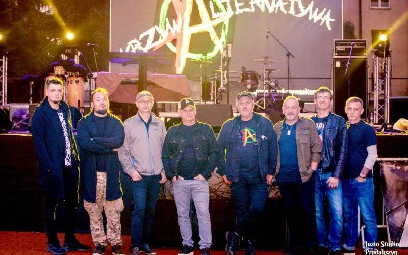 Krzywa Alternatywa na ostatniej prostej z nową płytą – FOTO