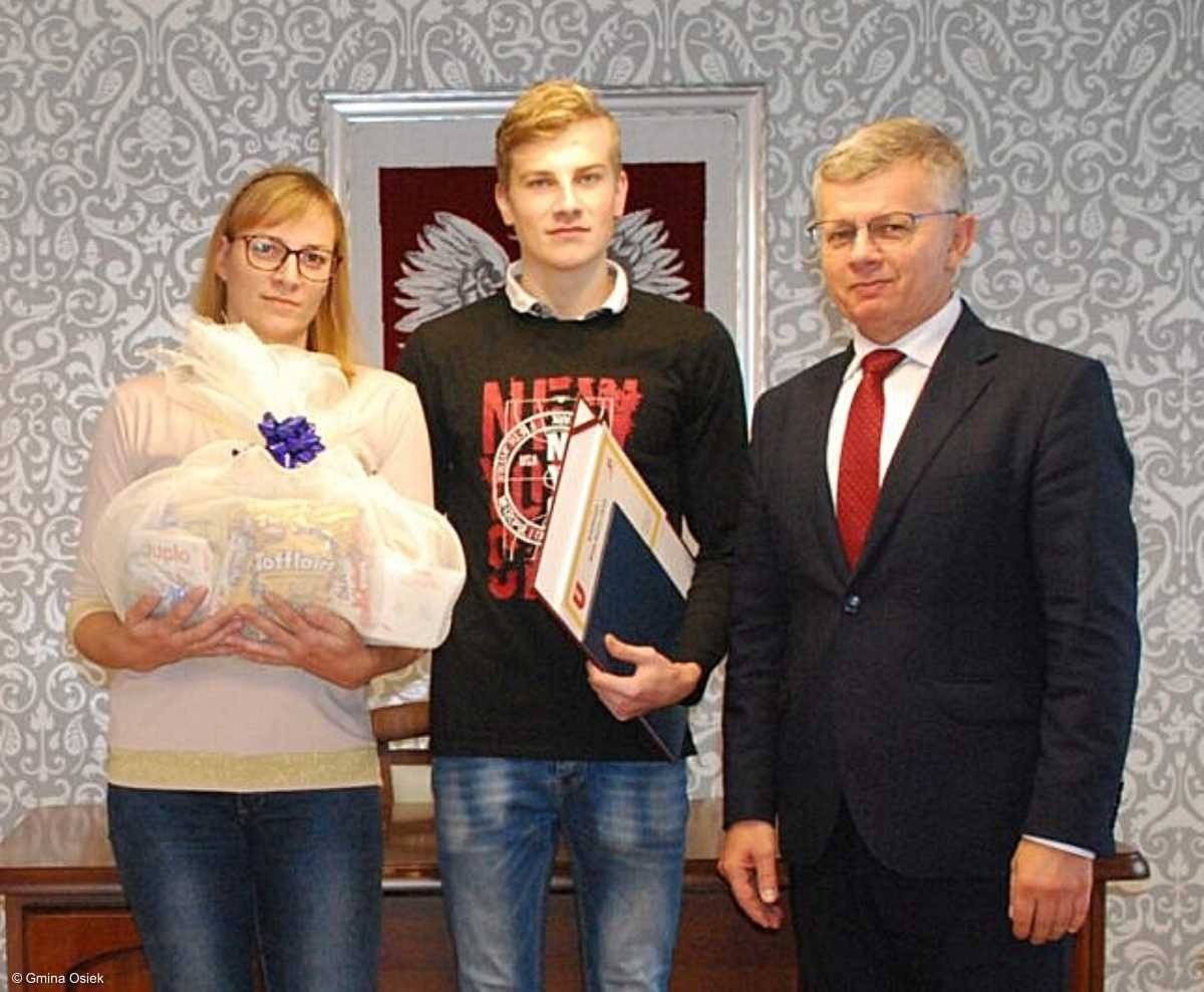 Bartosz Szostak z Głębowic z Nagrodą Wójta Gminy Osiek – FOTO