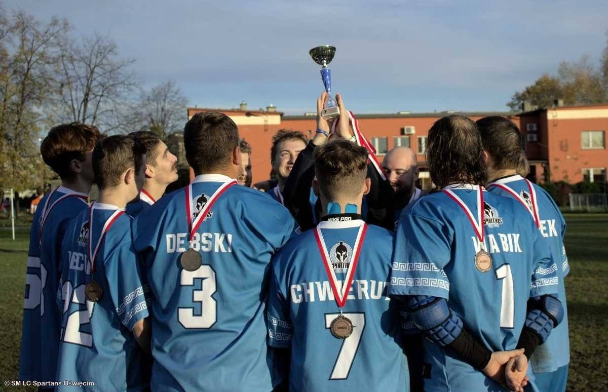 Spartanie na brązowo