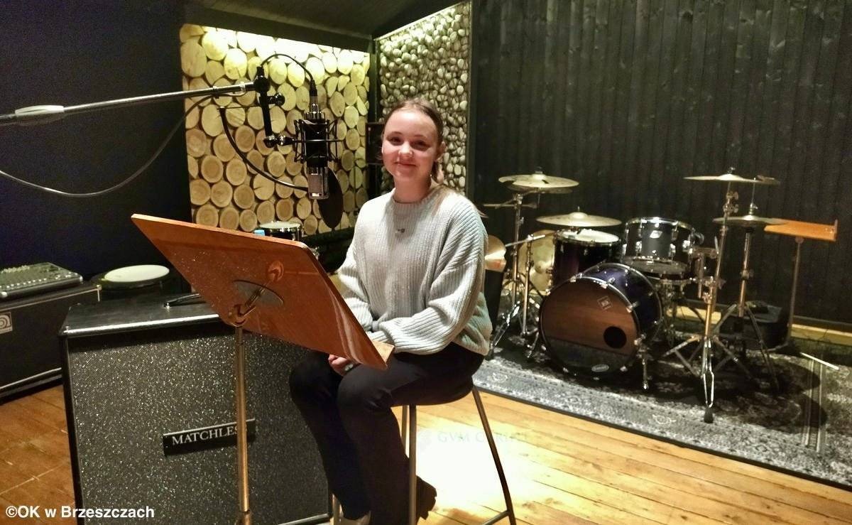 Biblioteka w Brzeszczach miejscem inspiracji dla młodzieży – FOTO