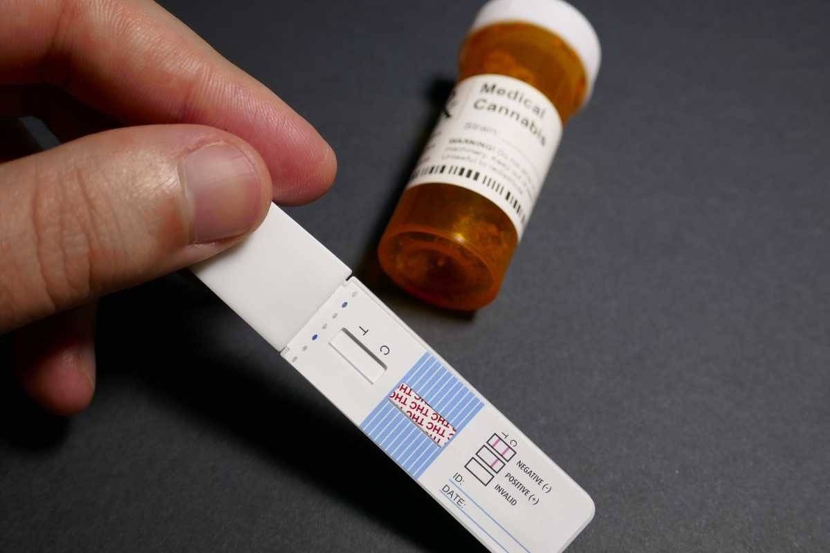 Jeden kierowca upojony alkoholem, drugi po narkotykach