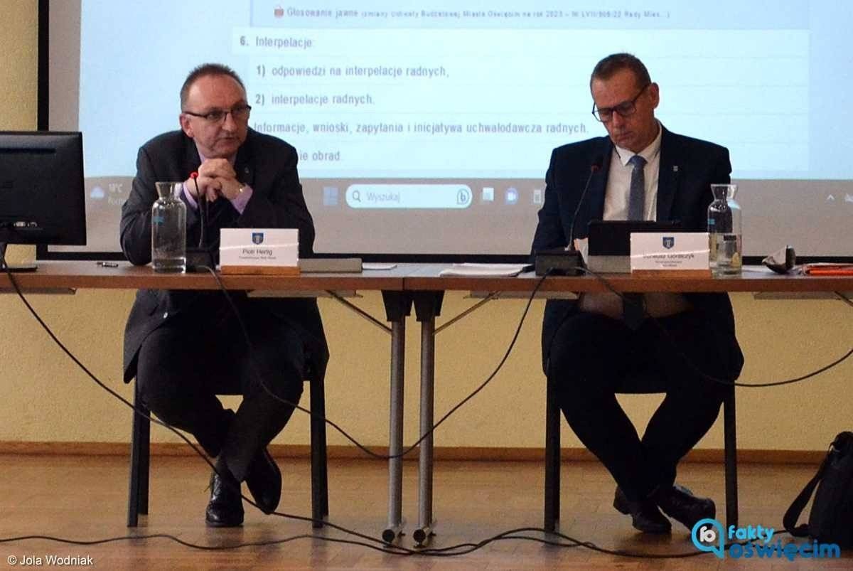 Ośmioro radnych chce odwołania przewodniczącego rady