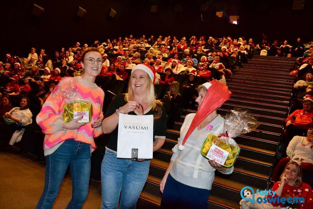 Mikołajkowa zabawa podczas Kina dla Kobiet – FOTO