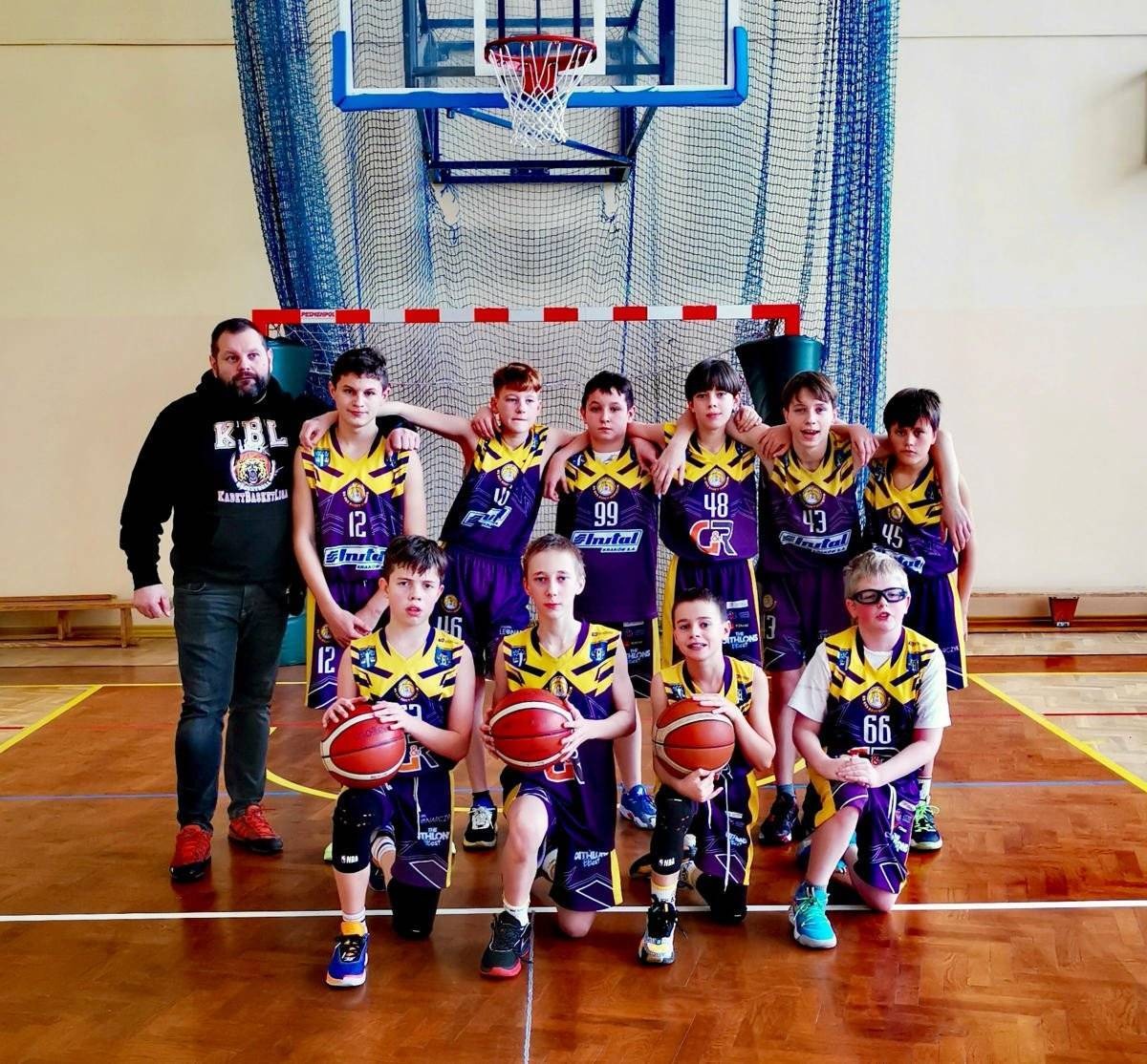 Zwycięstwa w Starachowicach i Krakowie 