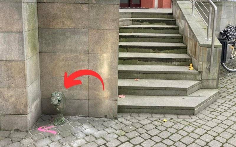 Zatorskie karpiowe posążki cieszą już turystów – FOTO