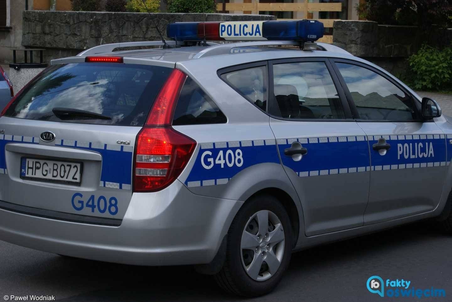 Policjanci pilotowali samochód z chorym mężczyzną