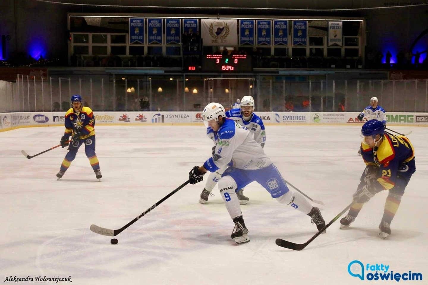 Mnóstwo kar, mnóstwo goli i trzy punkty na koniec 