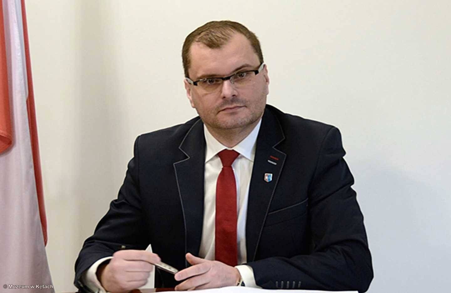 Marcin Śliwa w poniedziałek stanie na czele kęckiego samorządu