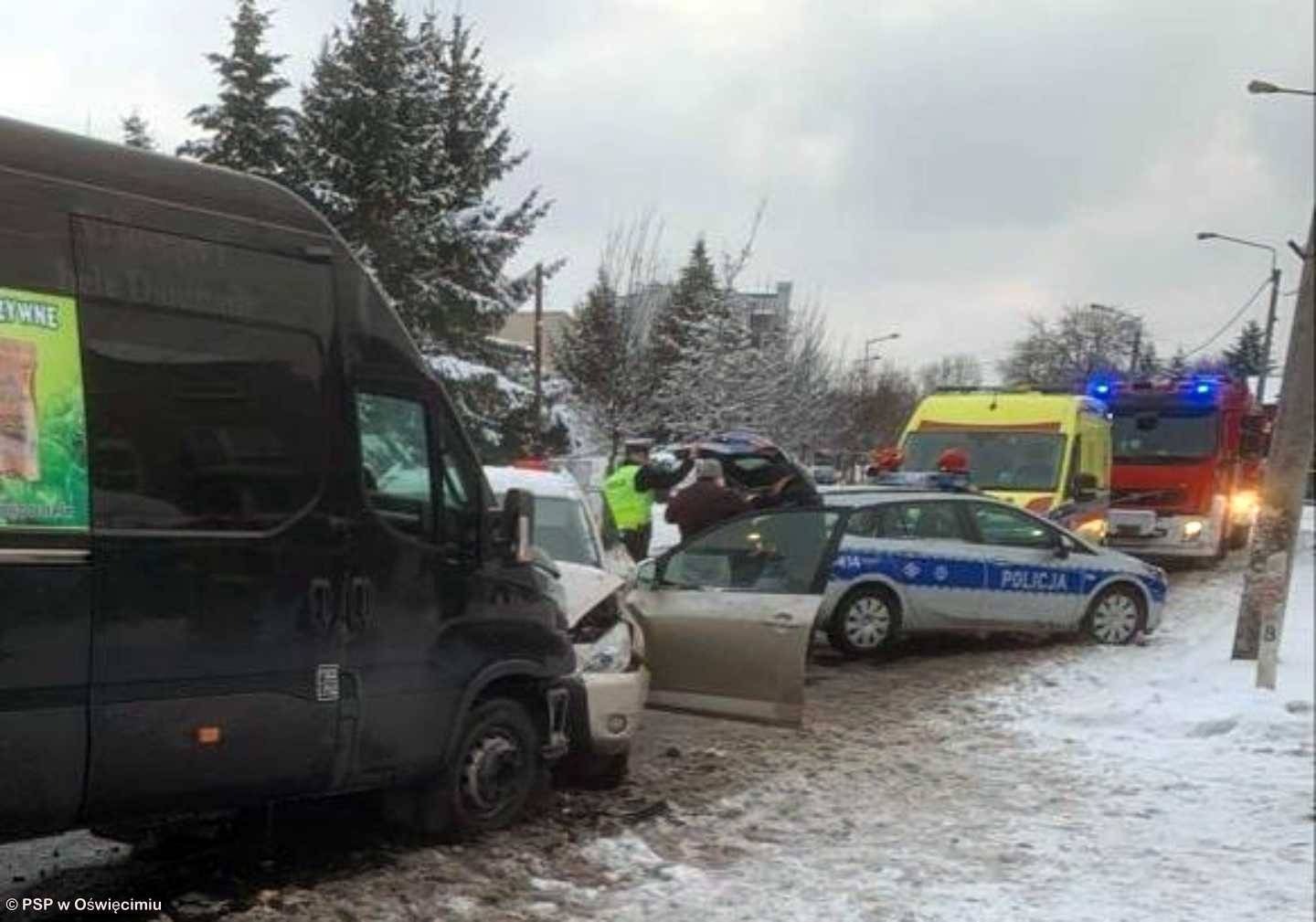 Karambol trzech samochodów w Oświęcimiu. Utrudnienia w ruchu