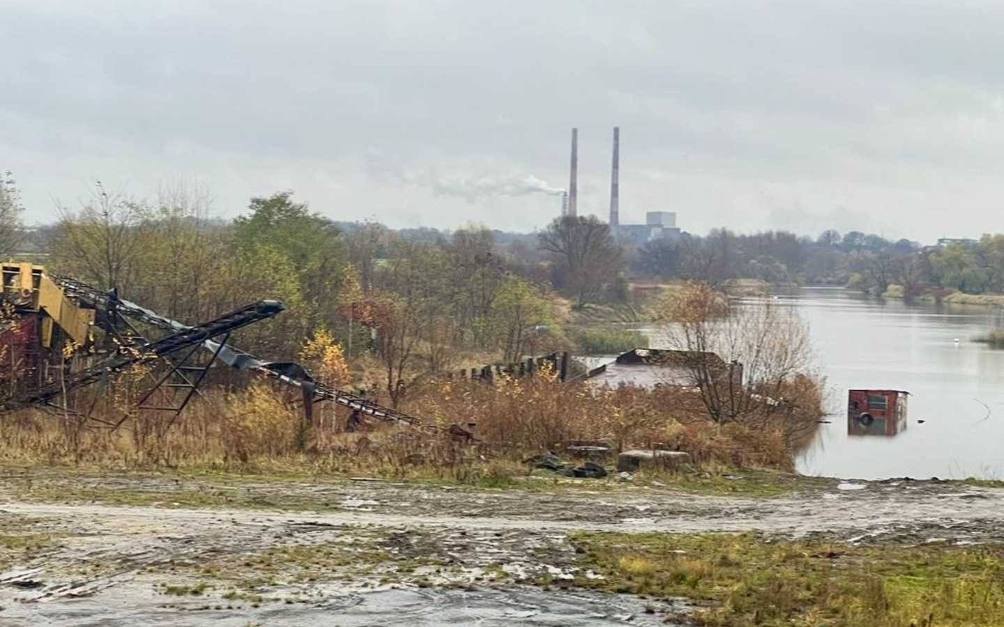 Sprzęt pływający w Broszkowicach zagraża bezpieczeństwu – FILM