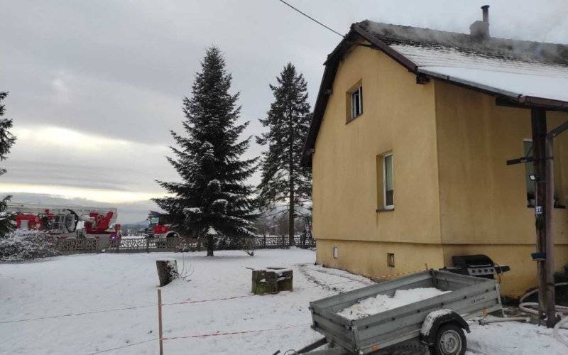 Kolejny pożar poddasza domu. Płonął budynek w Osieku