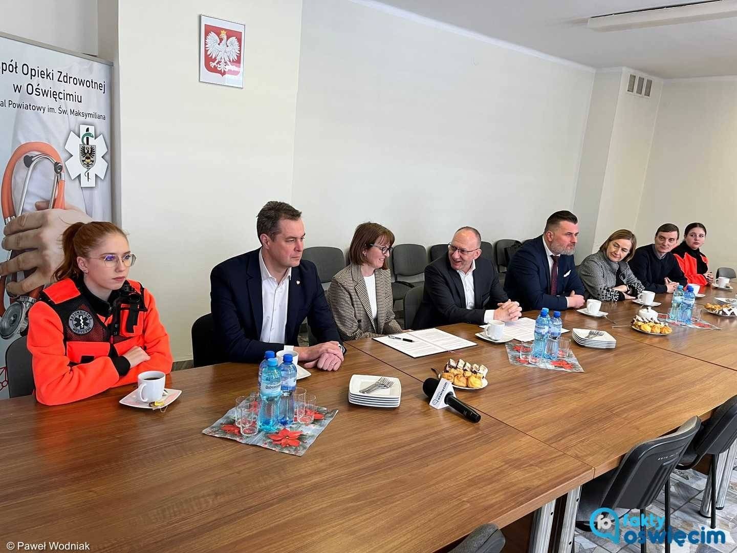 Przyszli ratownicy medyczni będą praktykować w szpitalu – FILM, FOTO