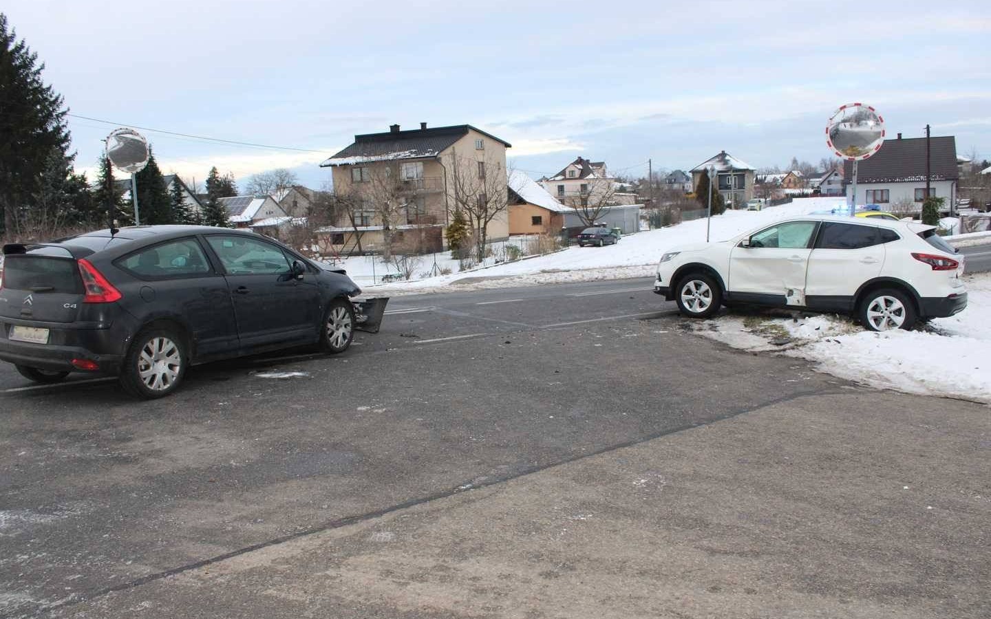 Citroen zajechał drogę nissanowi – FOTO
