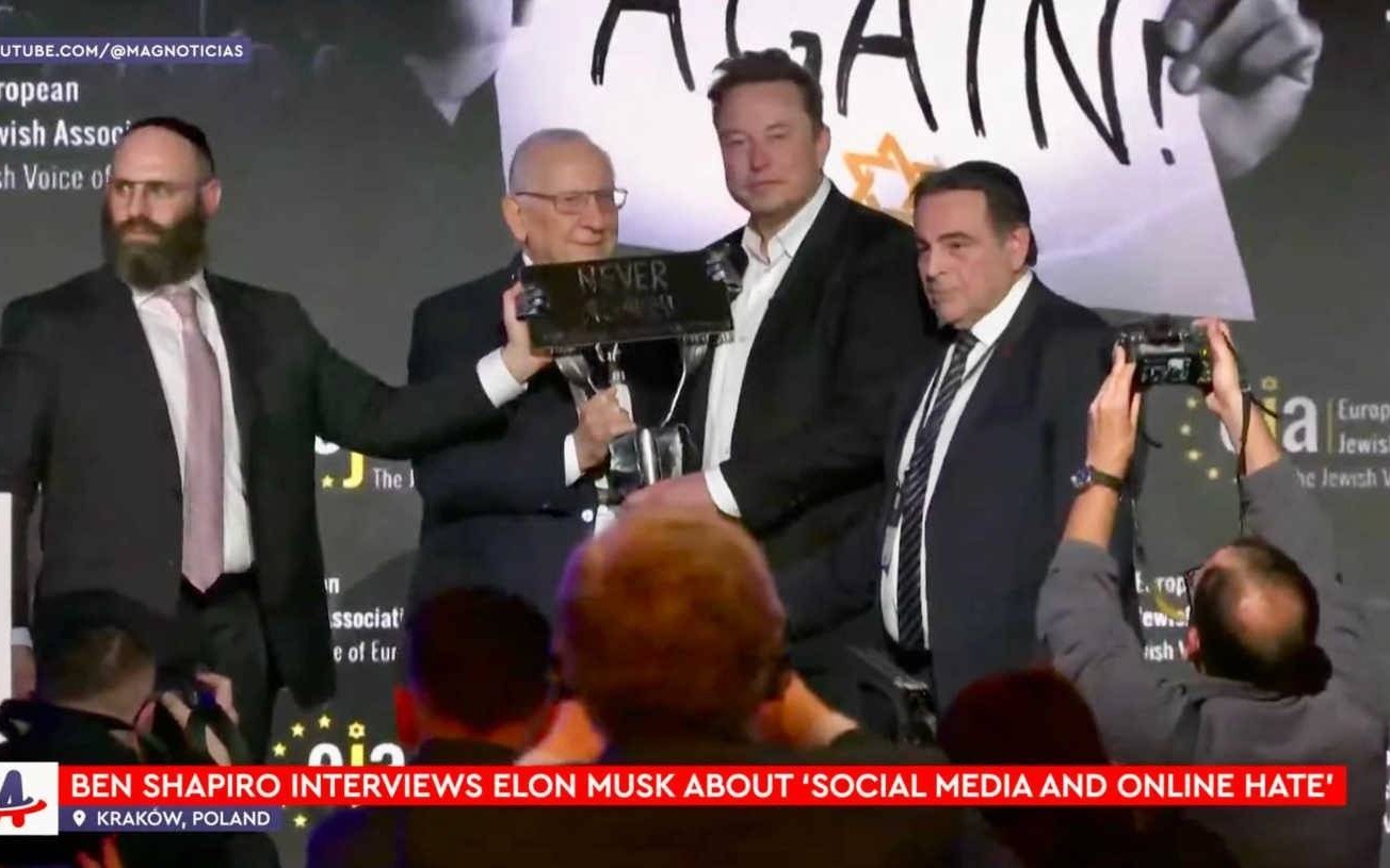 Elon Musk odwiedził Muzeum Auschwitz-Birkenau – FILM