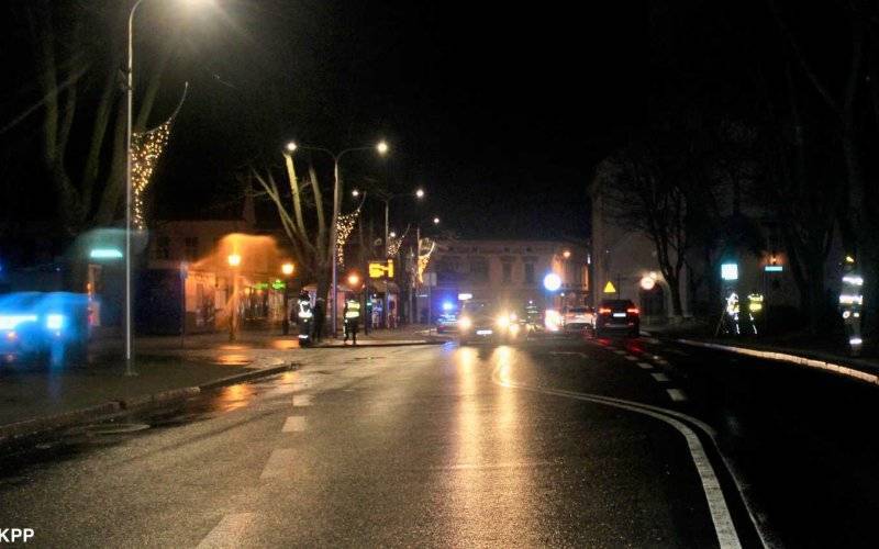 Potrącił dwie osoby na przejściu dla pieszych – FOTO