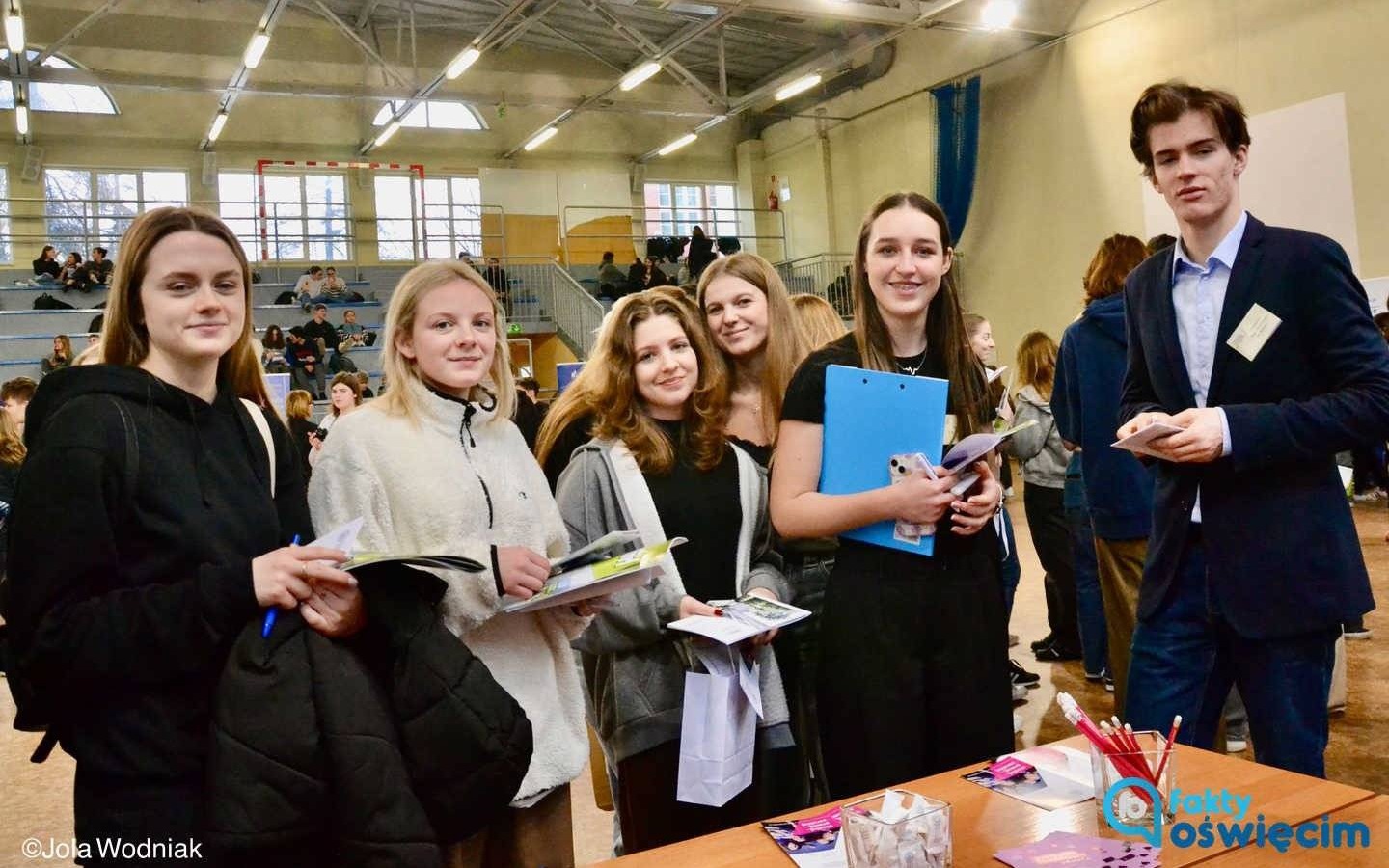 Wprowadzili maturzystów na nowe tory – FOTO