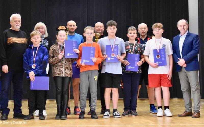 Grojecki dom ludowy sceną zaciętych pojedynków tenisa stołowego – FOTO
