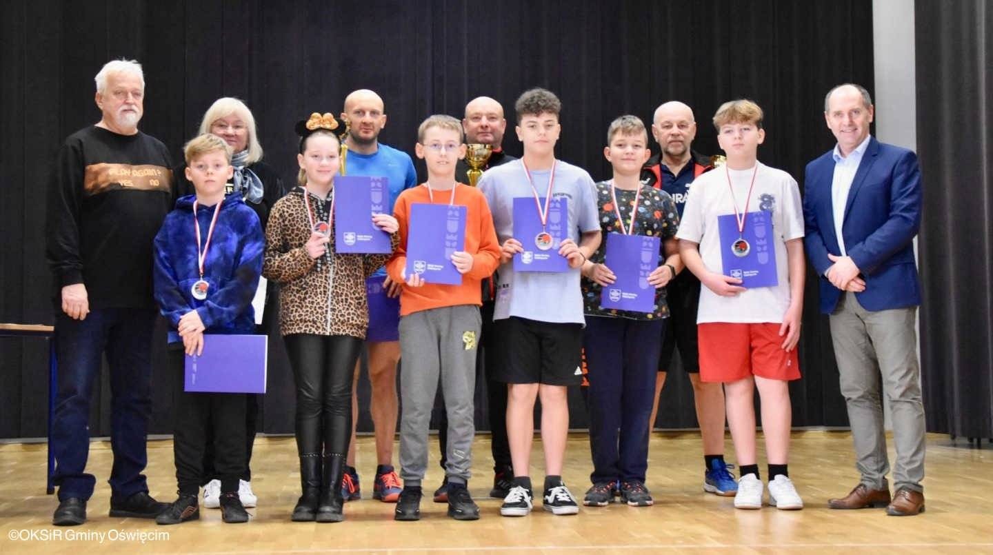 Grojecki dom ludowy sceną zaciętych pojedynków tenisa stołowego – FOTO