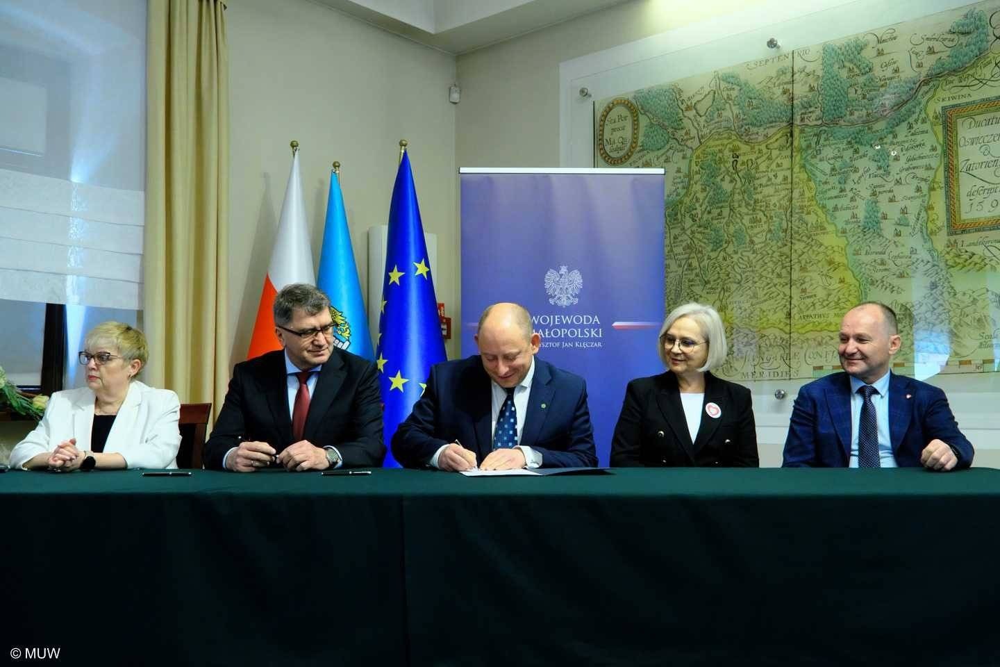 Pieniądze dla samorządów tym razem bez partyjnego klucza