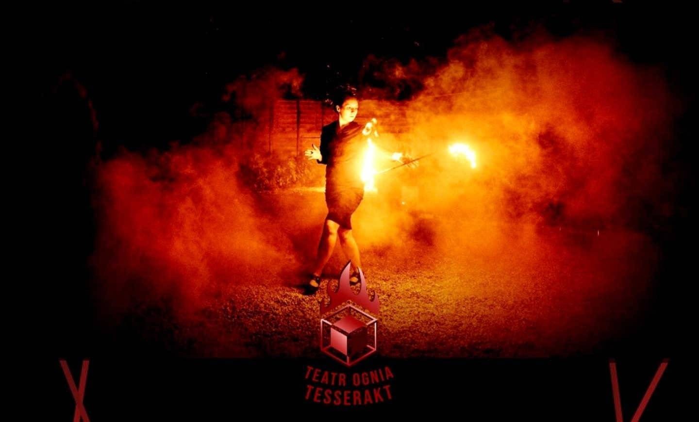 Oświęcim światłem malowany: Pokaz ognia na rynku