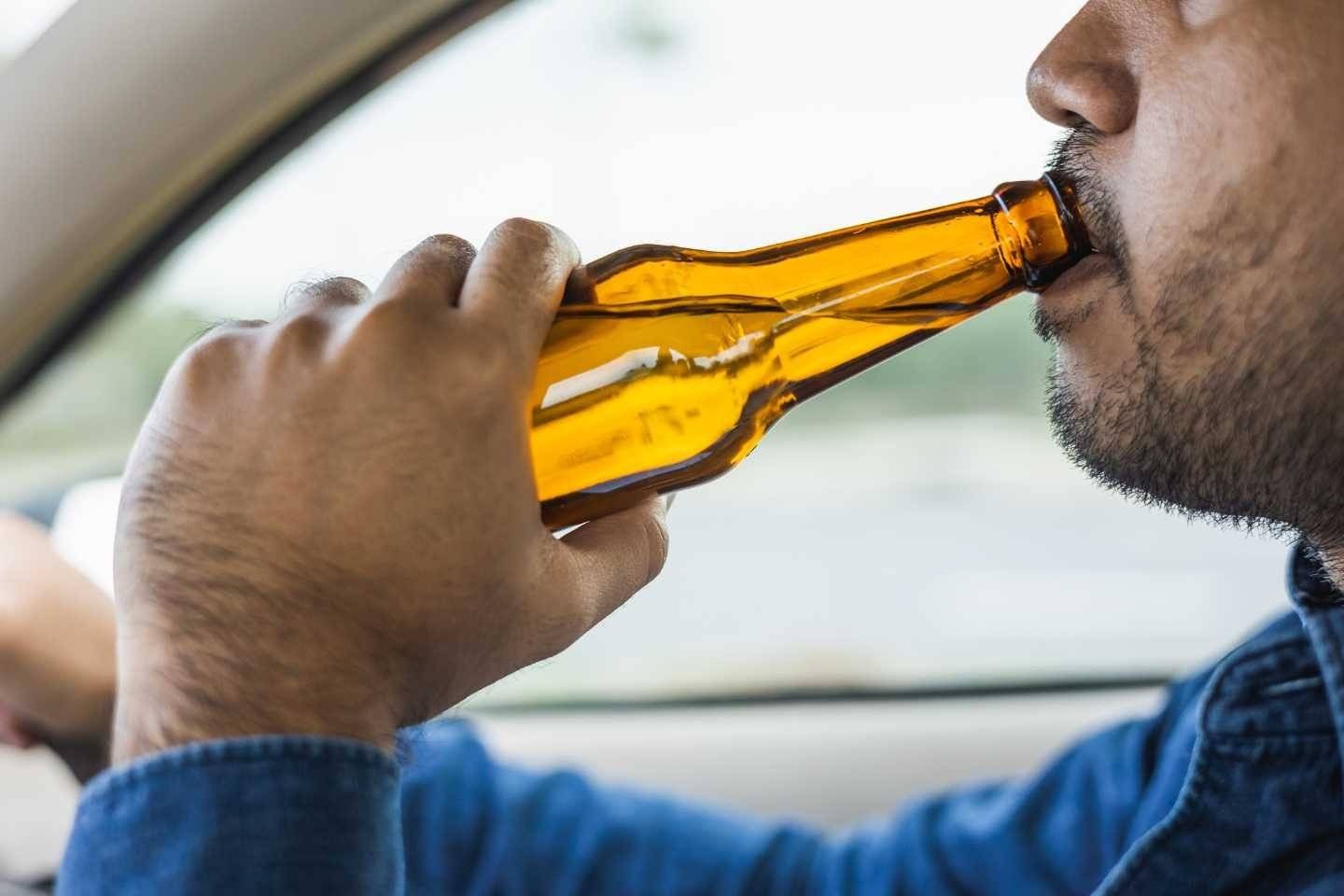 Dzieci były w domu tylko z pijanym ojcem