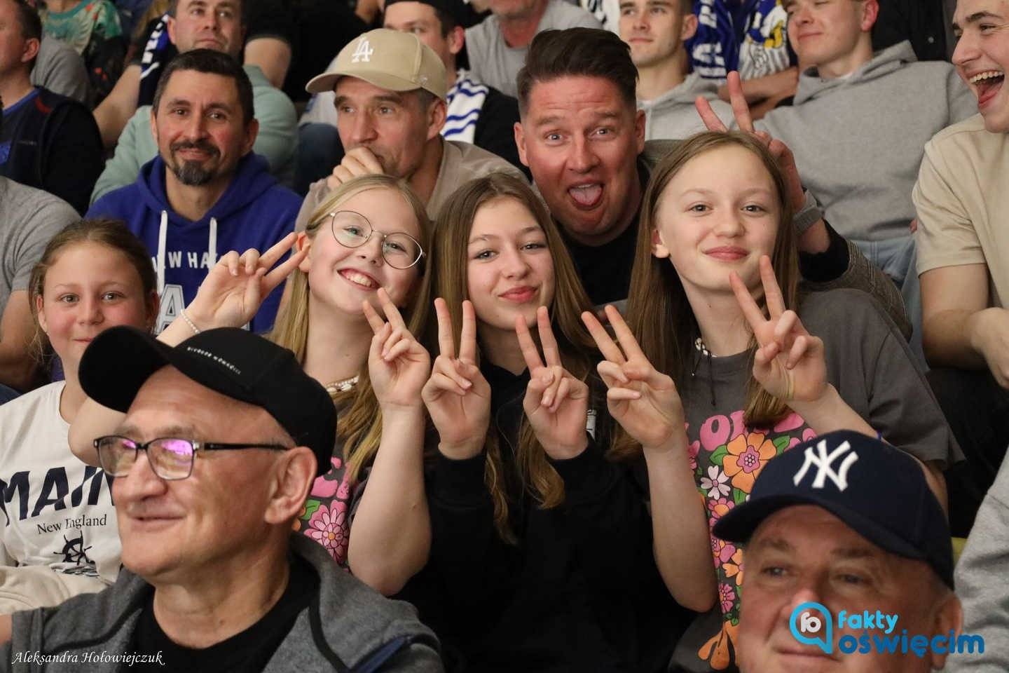 Kibice na meczu z Katowicami 12 kwietnia – FILM, FOTO