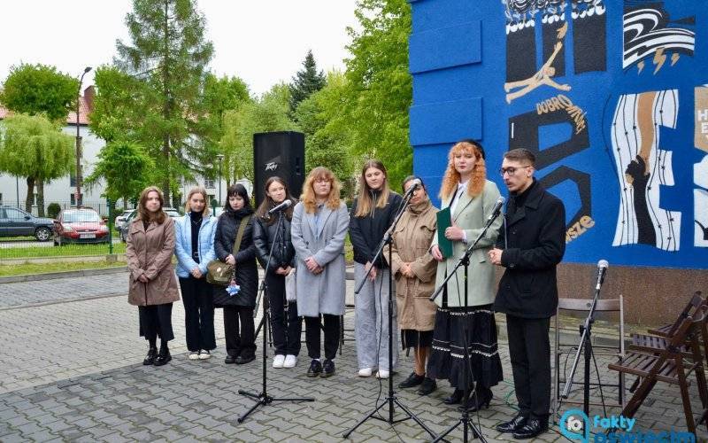Mural WE REMEMBER: Hołd dla bohaterów ruchu oporu – FILM, FOTO