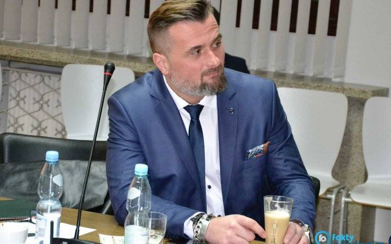 Czy Paweł Kobielusz jest powiatowi potrzebny? – FELIETON