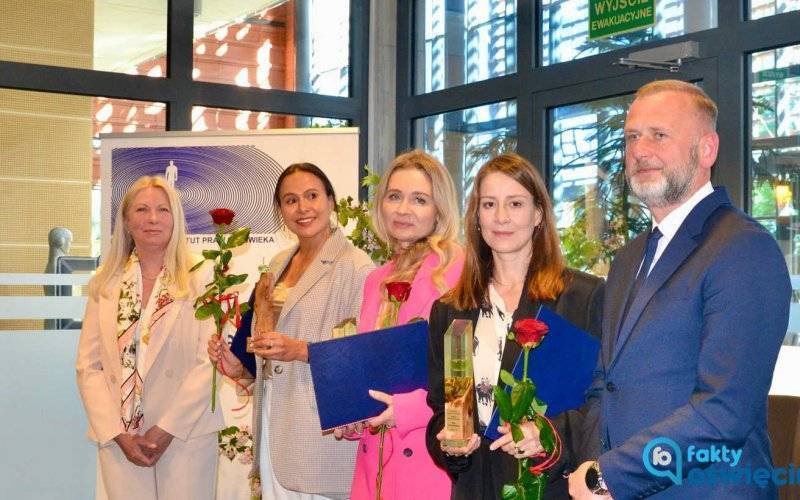 Niezwykłe kobiety uhonorowane Nagrodą Nieobojętności – FILMY, FOTO