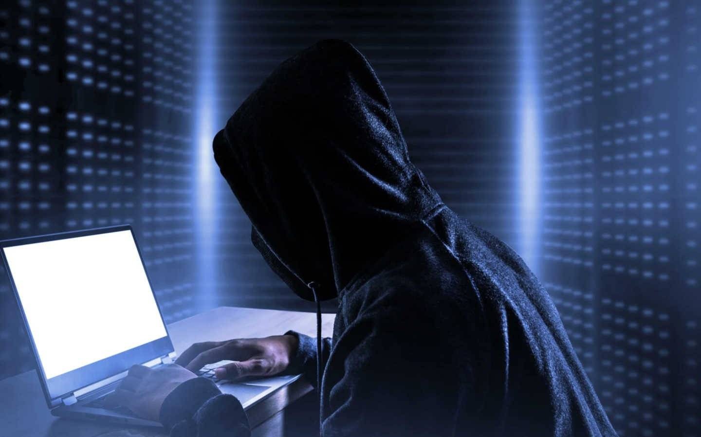 Chciał zainwestować w kryptowaluty. Stracił 15 tysięcy złotych