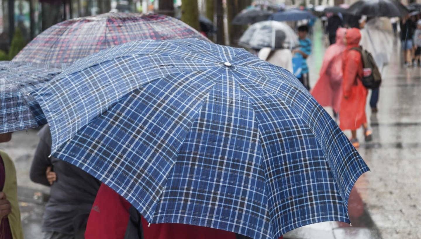 Popołudnie będzie deszczowe. Może się pojawić grad