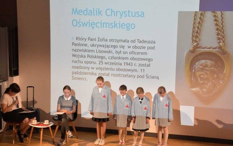 Fakty z powiatu: Wzór człowieczeństwa i przykład do naśladowania FOTO