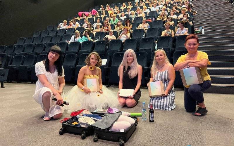Konkursy, zabawy, joga i film, czyli Kino dla Kobiet – FILM, FOTO